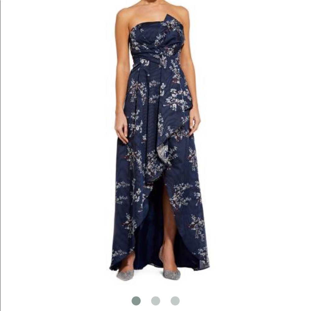 NWT- AIDAN MATTOX BLUE MULTI STRAPLESS LONG DRESS-Size 4